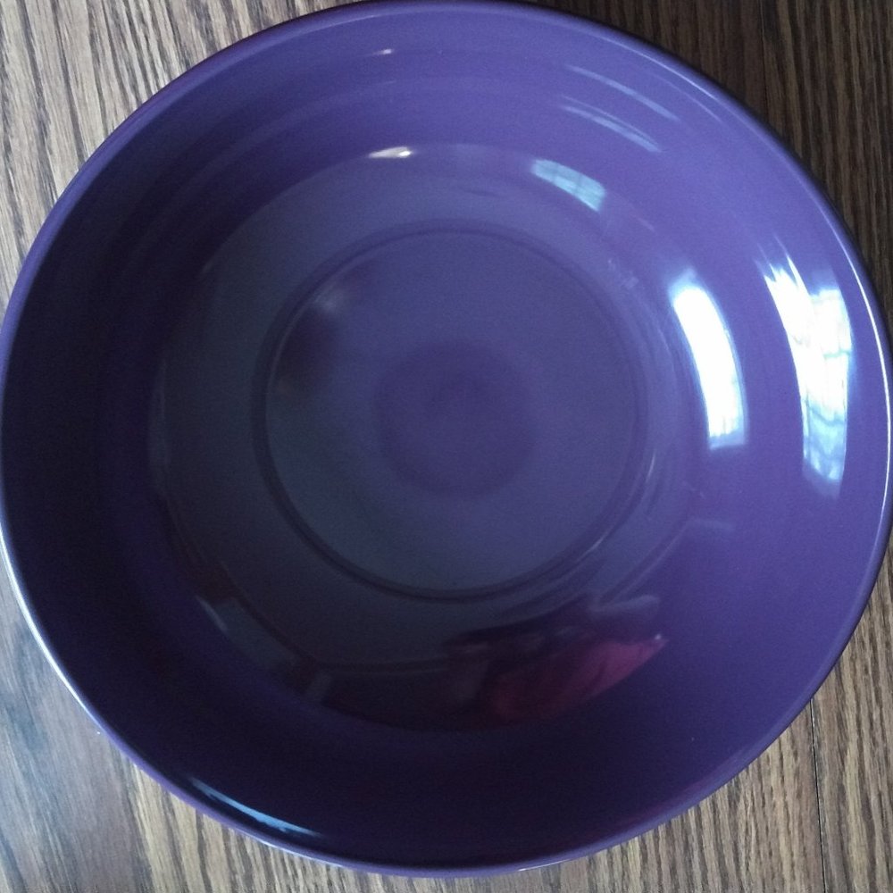 Large Melamine Serving Bowl w/Grape Design